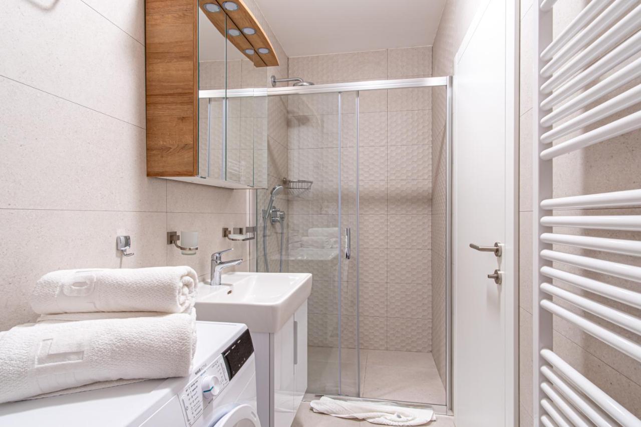 Ledeno More Luxury Apartments 스플리트 외부 사진